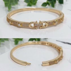 Gorgeous Bracelet “C” With Zirconias 18k Gold Plating 