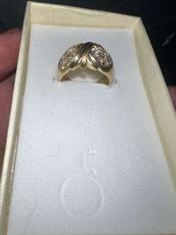 custom14k ring with VVS diamonds