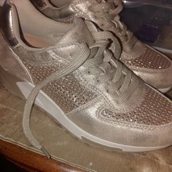 Size 7 Shoes Gold