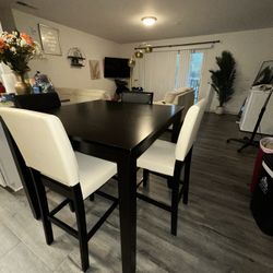 Dining Room Table And Chair Set for Sale in Decatur GA OfferUp