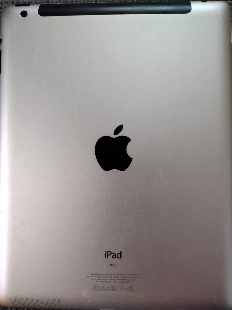 Apple 🍎 iPad 3rd Gen. A1430 16GB WiFi Cellular Black