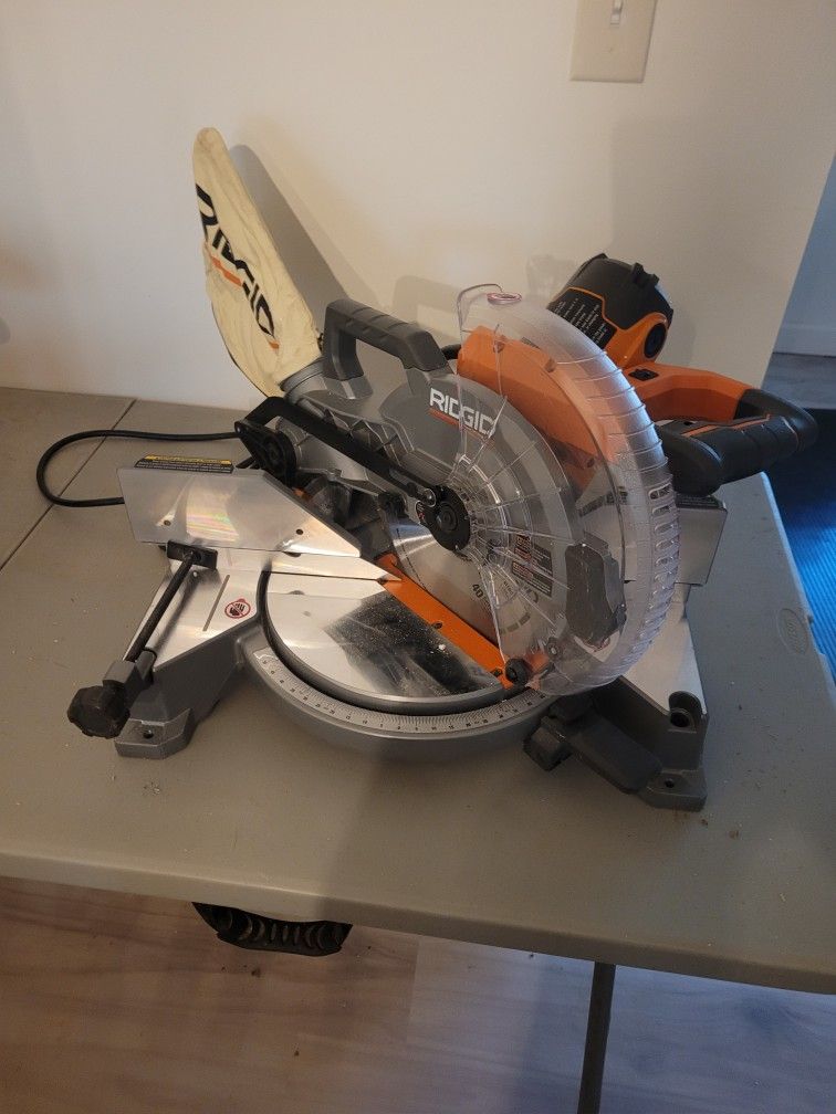 10 Inch Dual Bevel Miter Saw