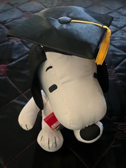 Peanuts Snoopy Graduation signature plush
