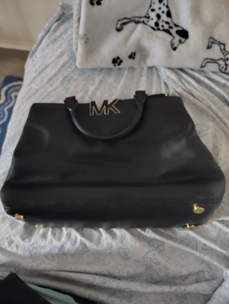Micheal Kors Purse