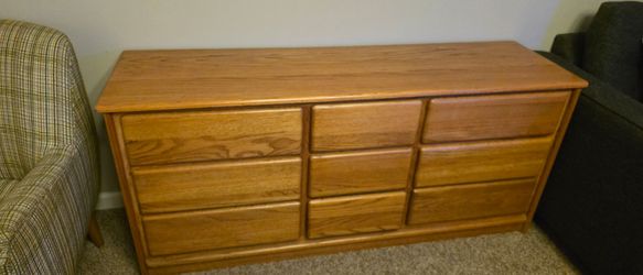 Solid oak wood 9 drawers dresser