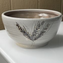 Hawaii Collectible Hand Made Earthenware Bowl