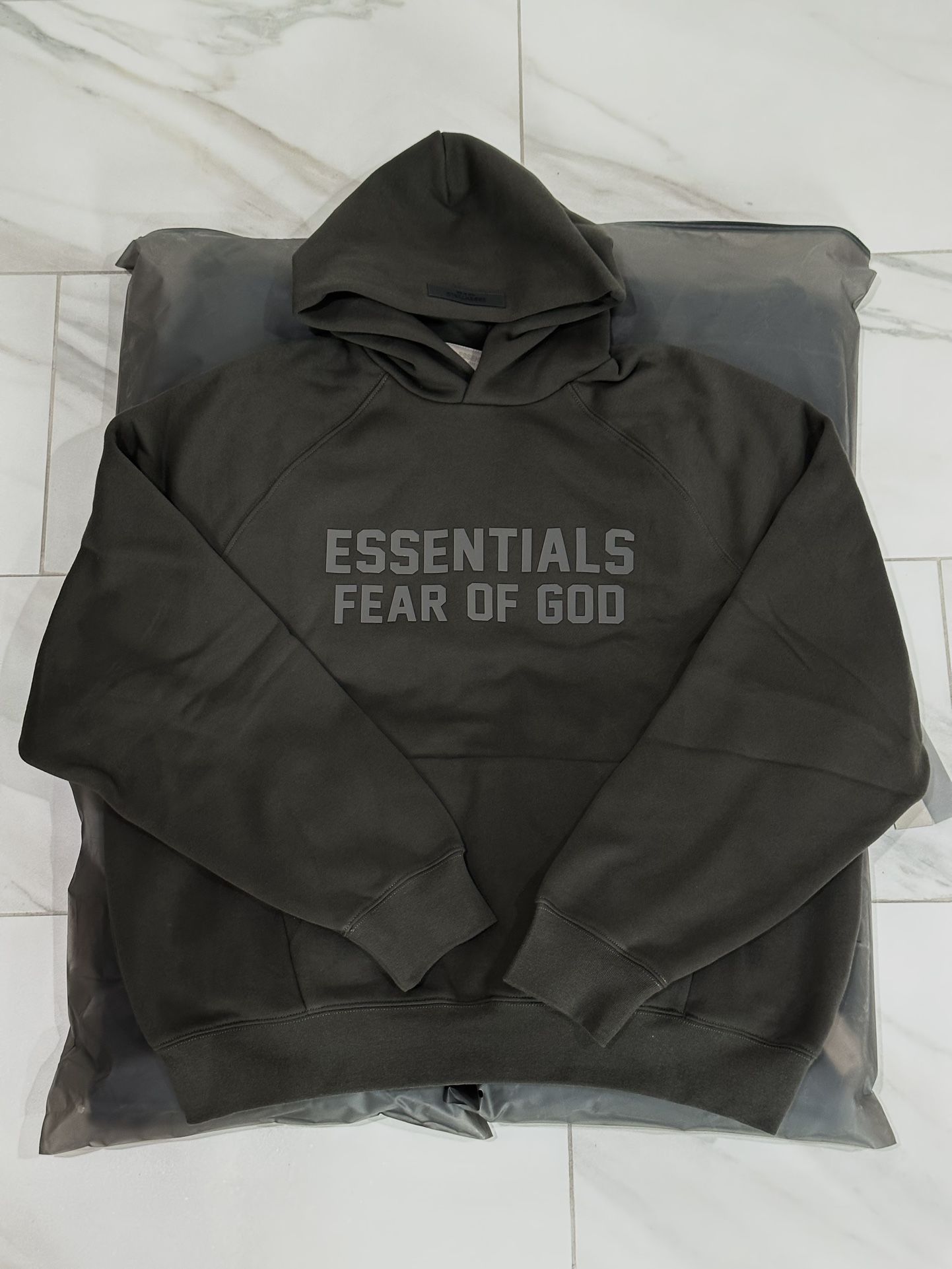 Fear of God Essentials Hoodie Off Black Size Large