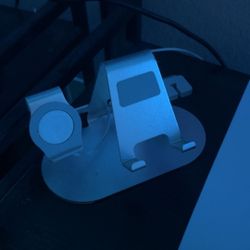 3 In 1 Universal Stand Charger (send Offers)