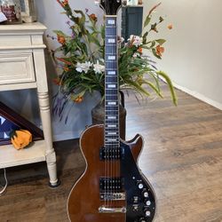 Vintage 1970s Alpha Japanese Les Paul Recording copy with factory built-in electronics (Rare)