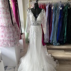 Gorgeous New With Tags Wedding Dress Size 12