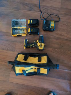 DeWalt 20V Brushless Drill Driver Kit