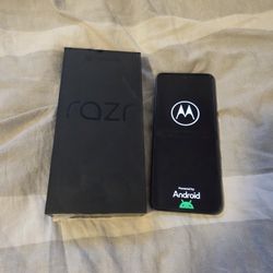 Verizon Unlocked Motorola Razr 2025 Blue
