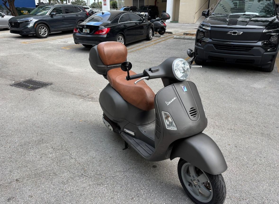 2005 Vespa 200gt