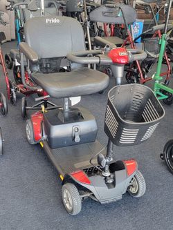 Scooter  go go pride