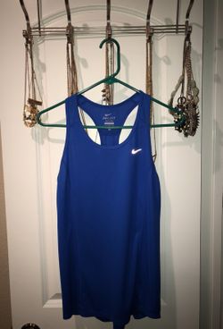 Women’s Nike dri fit tank size small