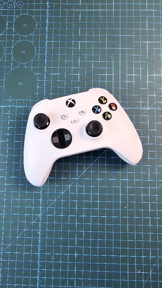 XBOX SERIES CONTROLLER WHITE
