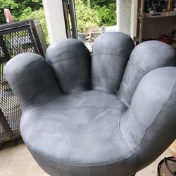 Hand chair 