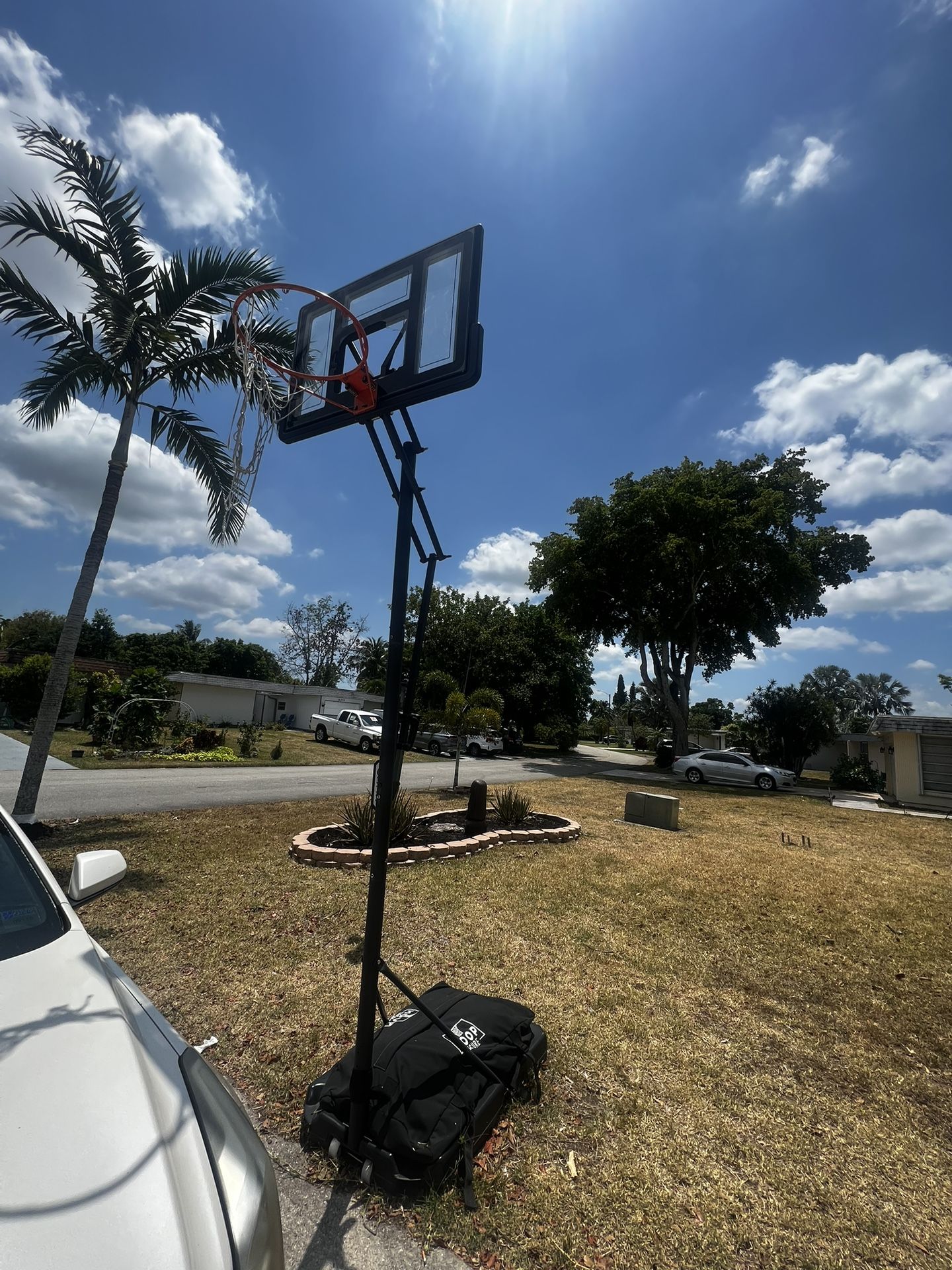 Basketball Hoop(Broken Board)