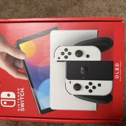 Nintendo Switch (Oled) Like New 
