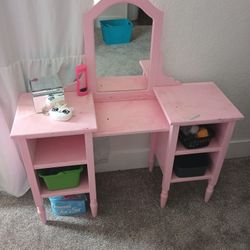 Girl's Vanity
