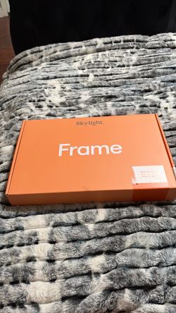 Skylight digital frame