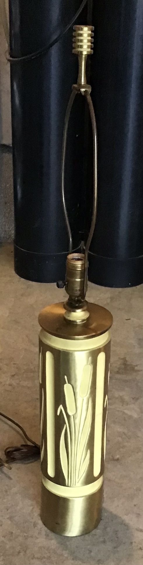 Rare Vintage Cat Tail Table Lamp
