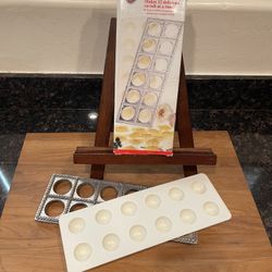 Norpro Ravioli Maker with Press - 12 Ravioli