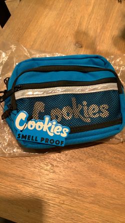 Cookies smell proof shoulder bag BRAND NEW STEAL. Smell proof perfect for everyday use