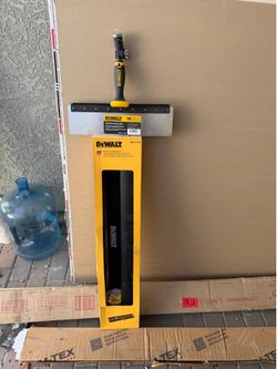 Drywall skimming blades