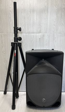 Mackie TH15A Powered Speaker With Tri-pod(A1G013454)