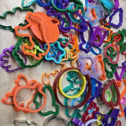 100+ Piece Cookie Cutters Assorted