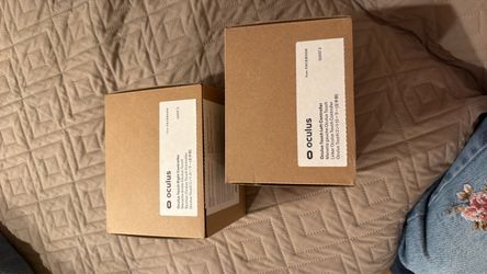 Oculus Quest 2 Touch Controllers Left and Right