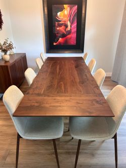Dining room table $450