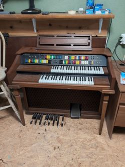 Lowery Electric Organ - Magic Genie 98