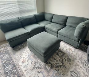 Upholstered Sectional Reversible Couch