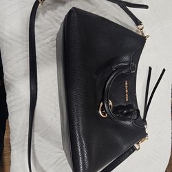 MICHAEL KORS MEDIUM SATCHEL SHOULDER BAG HANDBAG PURSE MESSENGER CROSSBODY BLACK