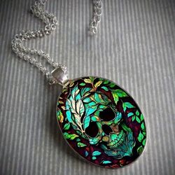 PENDANT SKULL CABACHON GLASS NECKLACE