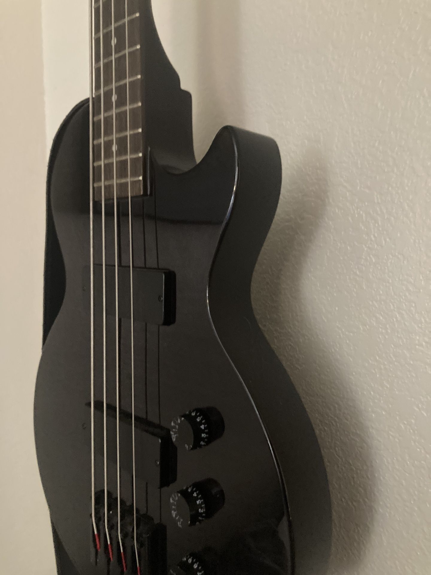 Bass Guitar, Les Paul Model, Black Mahogany 
