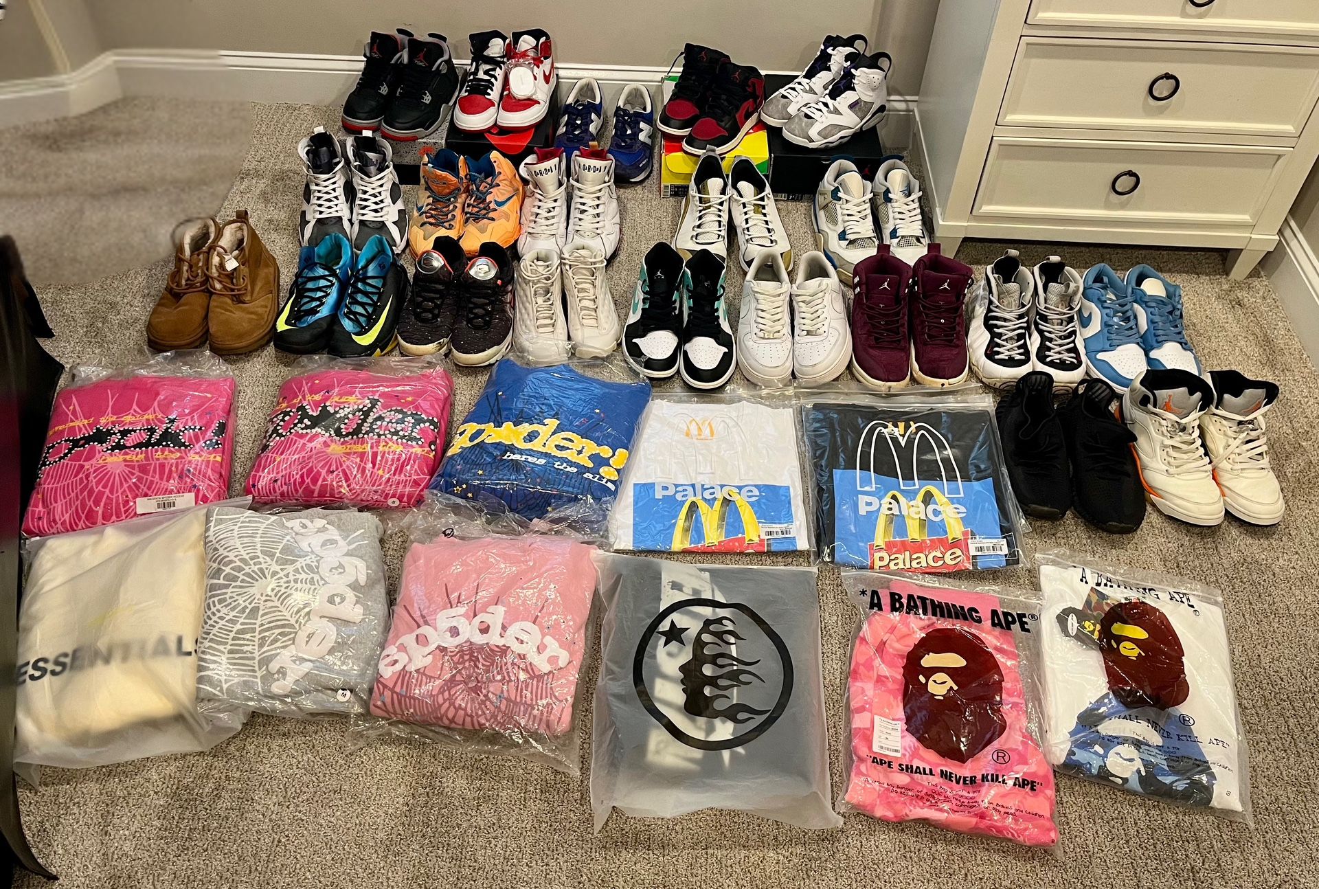 Sp5der, Bape, Jordan, Hellstar, Nike, Ugg Lot 