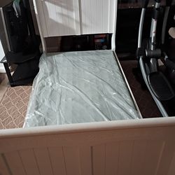 Nice single bed for li princess