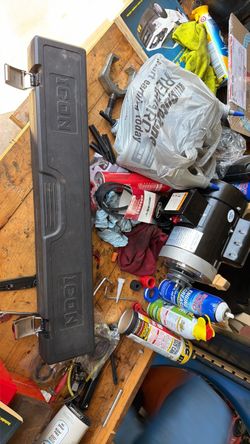 Free torque wrench case