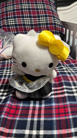 Hello Kitty Plushie