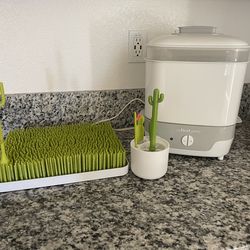 Baby bottle sterilization machine and dry/cleaning rack