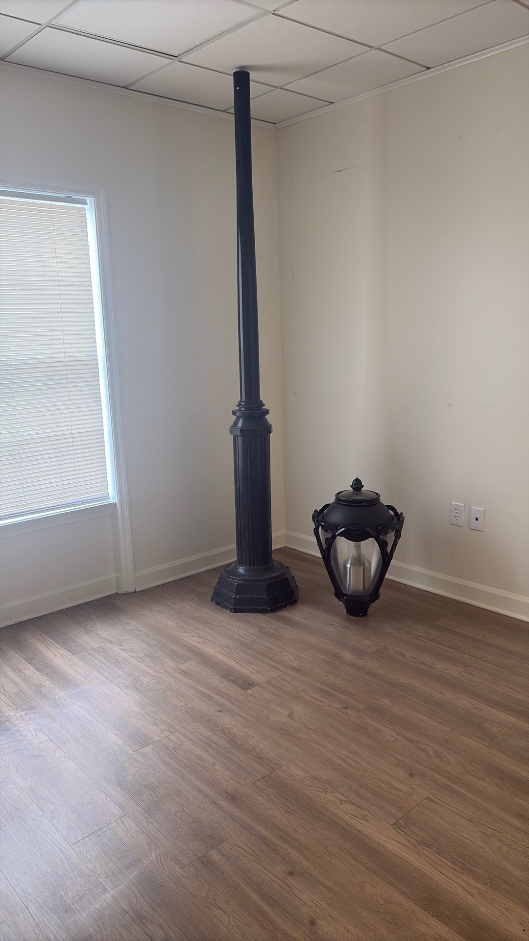 10’ Light post 