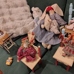 Box Of Collectibles Bears And Bunny With Extra Stuff