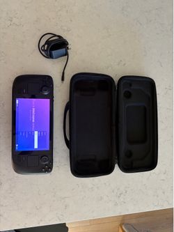570GB Steamdeck w/case charger like new