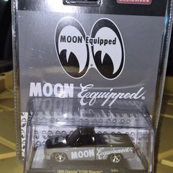 M2 Machines Mooneyes 90' Chevy Silverado C1500 Truck!!