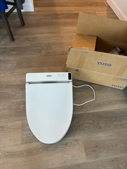 TOTO Washlet C200 Electronic Bidet Seat – Elongated, Cotton White