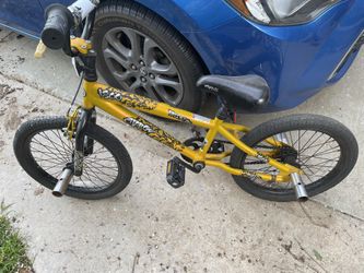 Used Kids Bike With Four Pegs