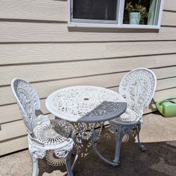 Vintage Metal  Bistro Table & Chairs 